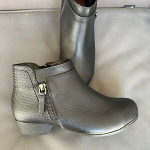 Rockport Black Textured Ankle Booties